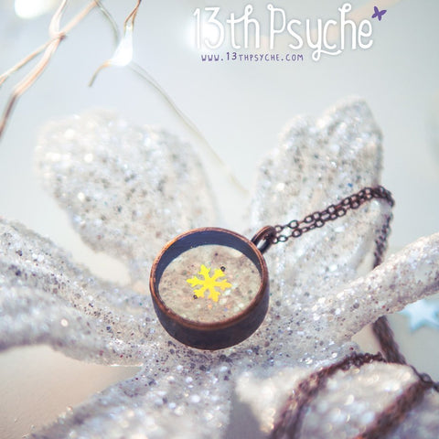 Let it snow! Christmas inspired jewelry - 13th Psyche