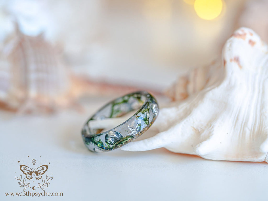 Handmade Ocean inspired resin ring with tiny shells - 13th Psyche