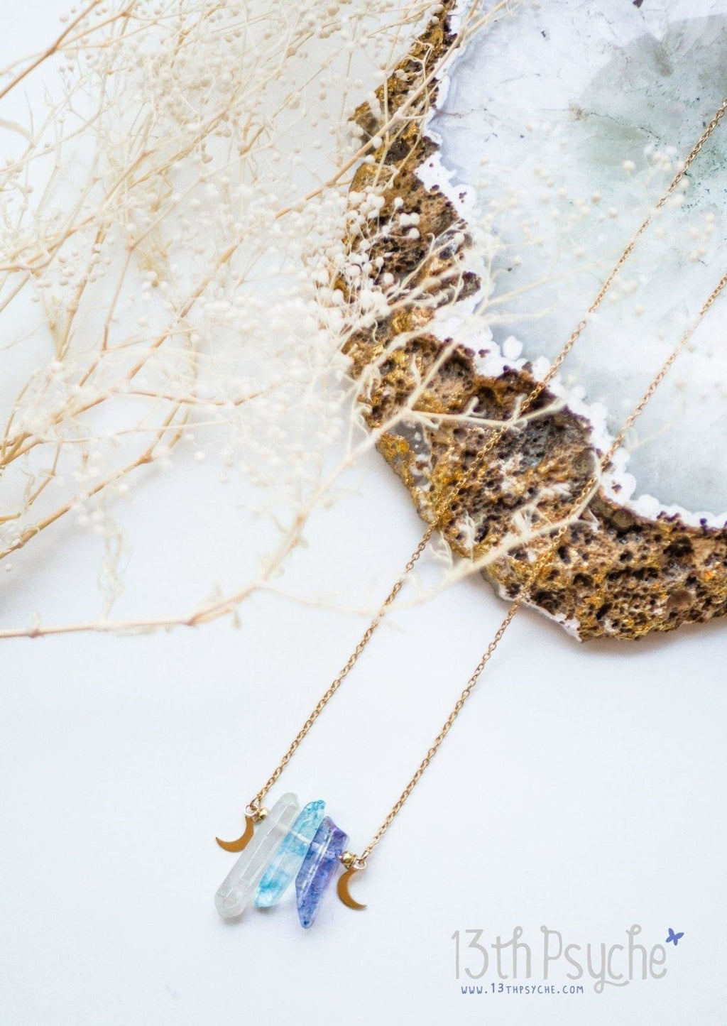Handmade 3 polished crystal quarz necklace with tiny moons - 13th Psyche