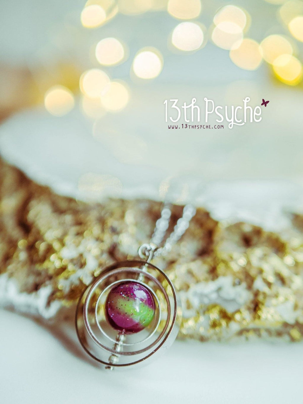 Handmade Aurora borealis spinner necklace - 13th Psyche