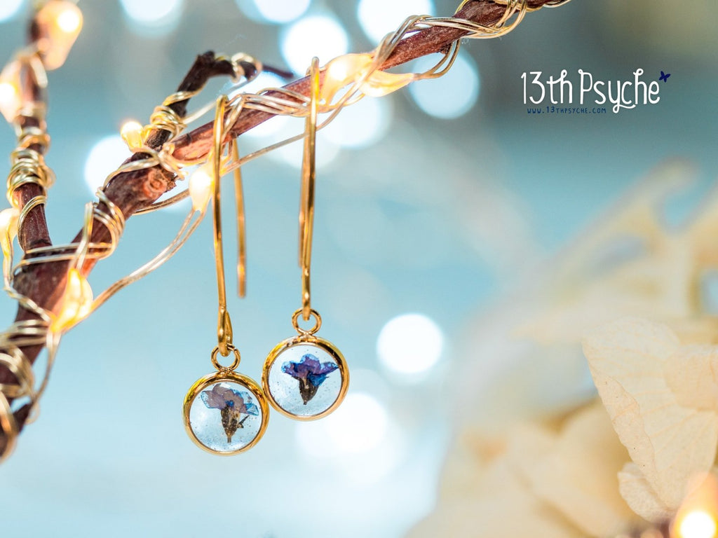 Handmade Forget me not pressed flower stainless steel earrings - 13th Psyche