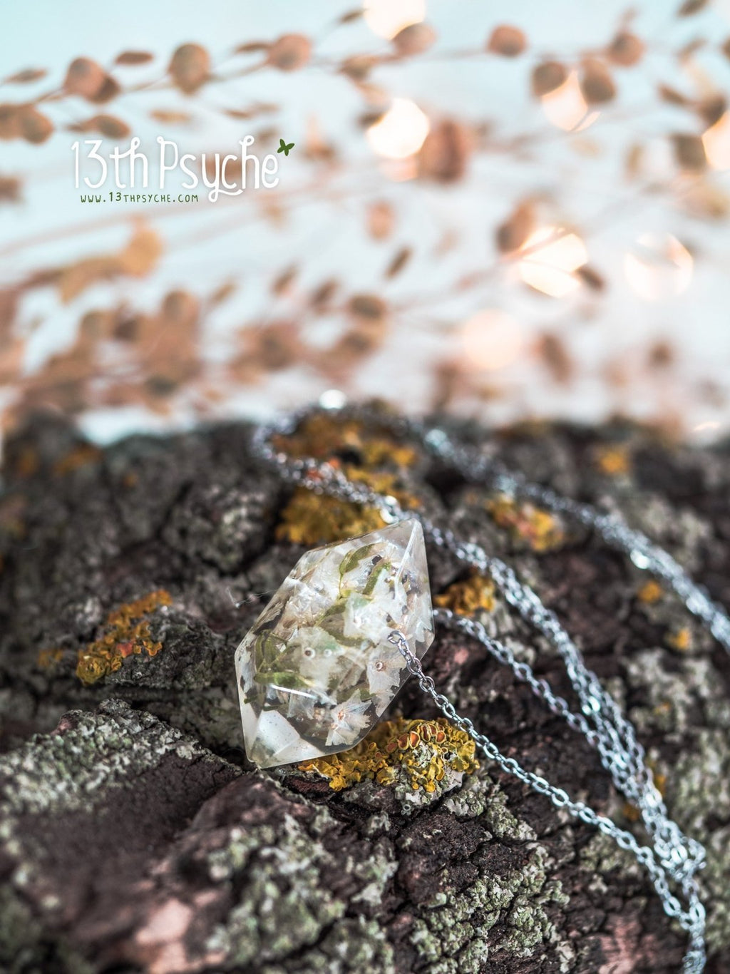 Handmade White flowers crystal point pendant necklace - 13th Psyche