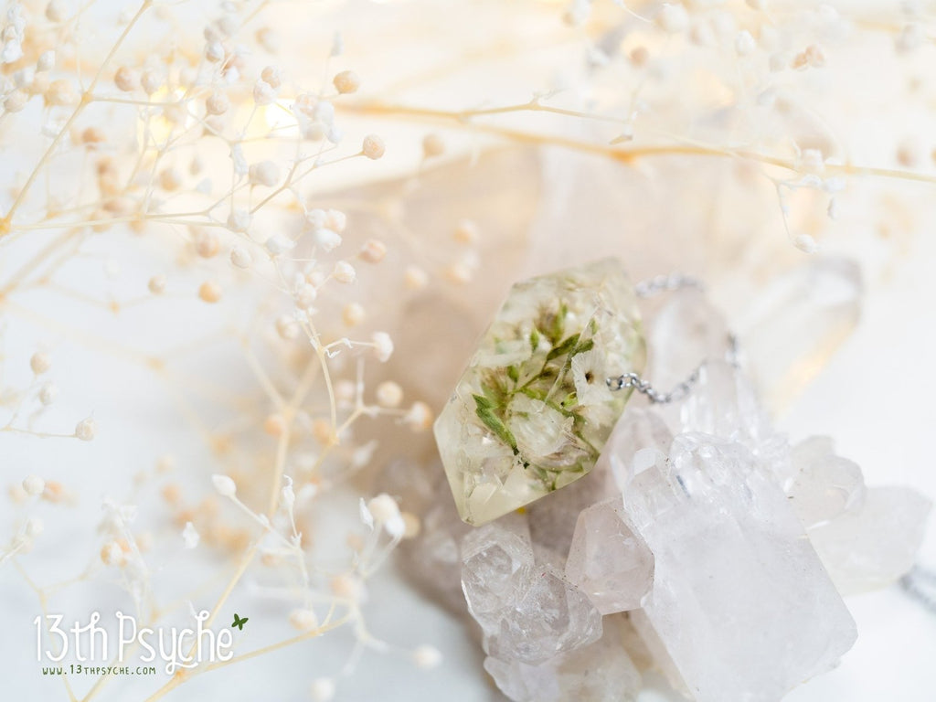 Handmade White flowers crystal point pendant necklace - 13th Psyche