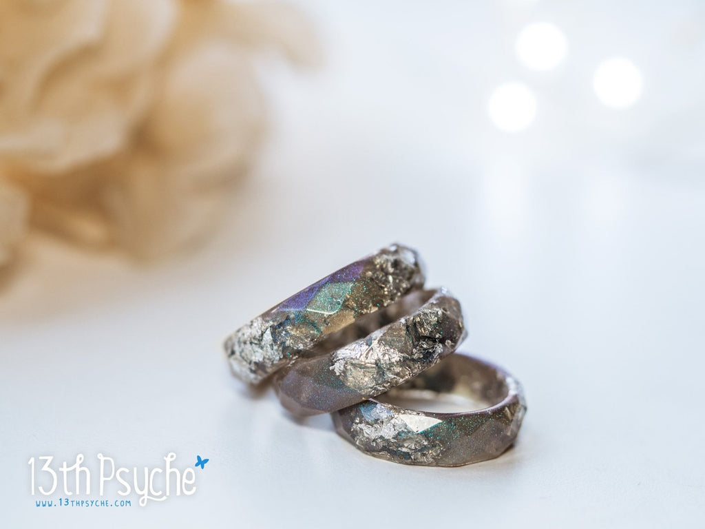 Handmade Iridescent grey faceted resin ring with silver flakes - 13th Psyche