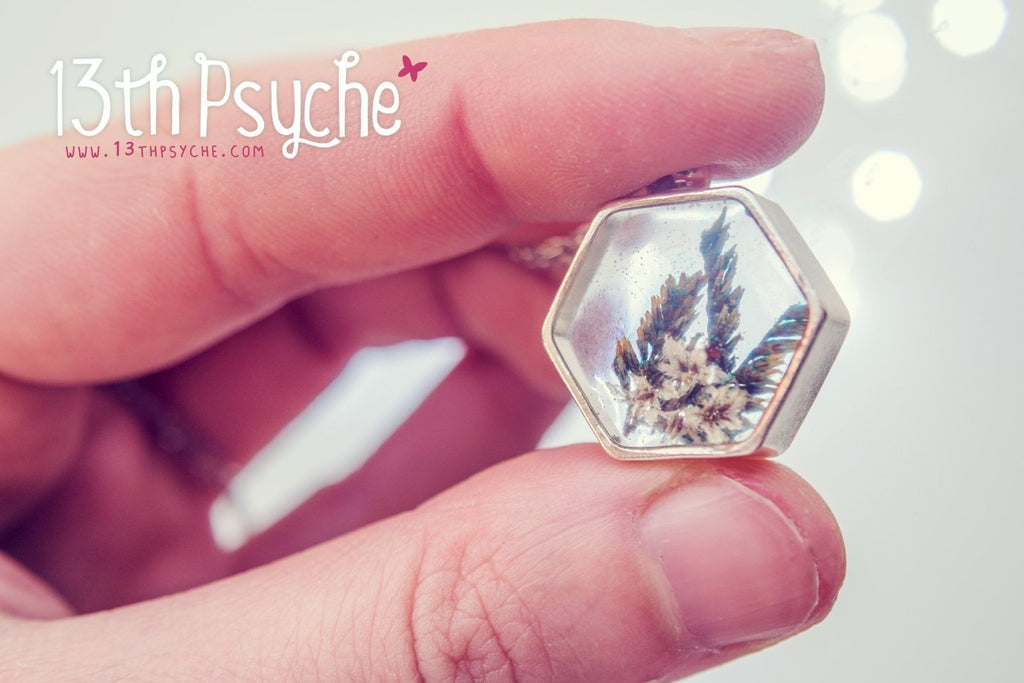 Handmade Real dried flower hexagon pendant necklace - 13th Psyche
