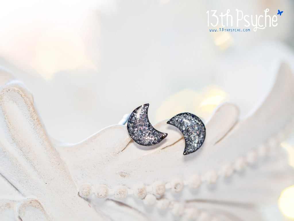 Handmade Glitter crescent moon stud earrings, Stainless steel - 13th Psyche