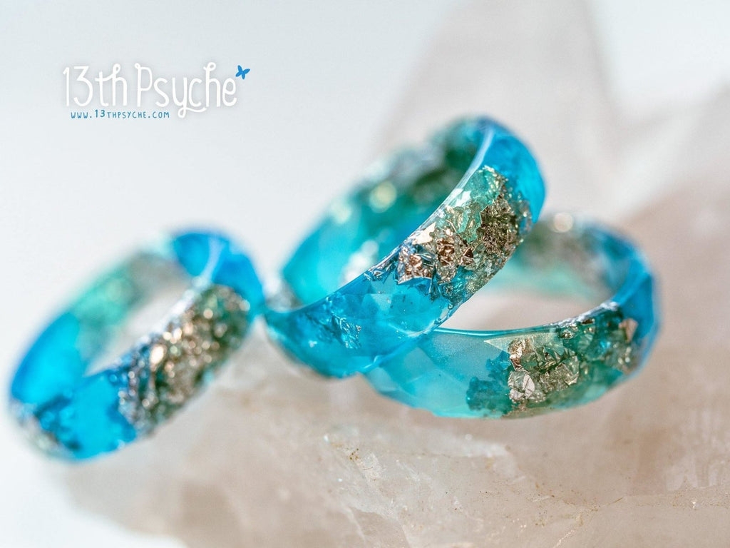 Handmade Clear blue and turquoise faceted resin ring with silver flakes - 13th Psyche