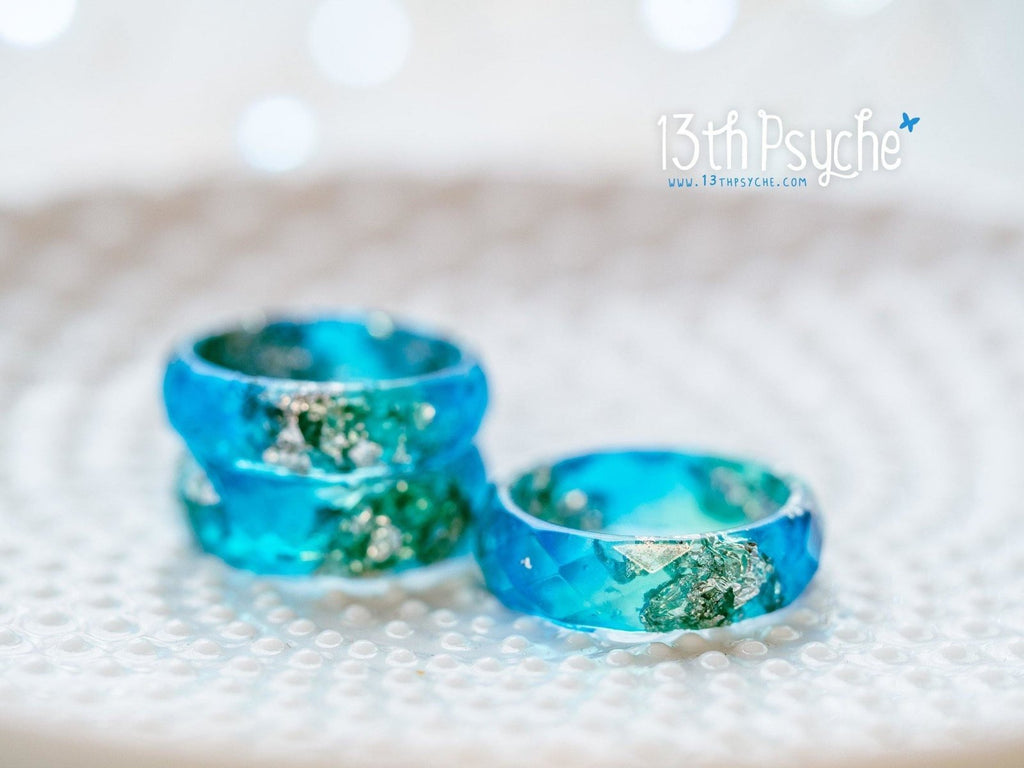 Handmade Clear blue and turquoise faceted resin ring with silver flakes - 13th Psyche