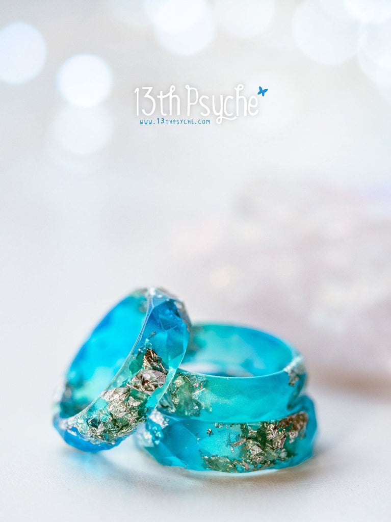 Handmade Clear blue and turquoise faceted resin ring with silver flakes - 13th Psyche