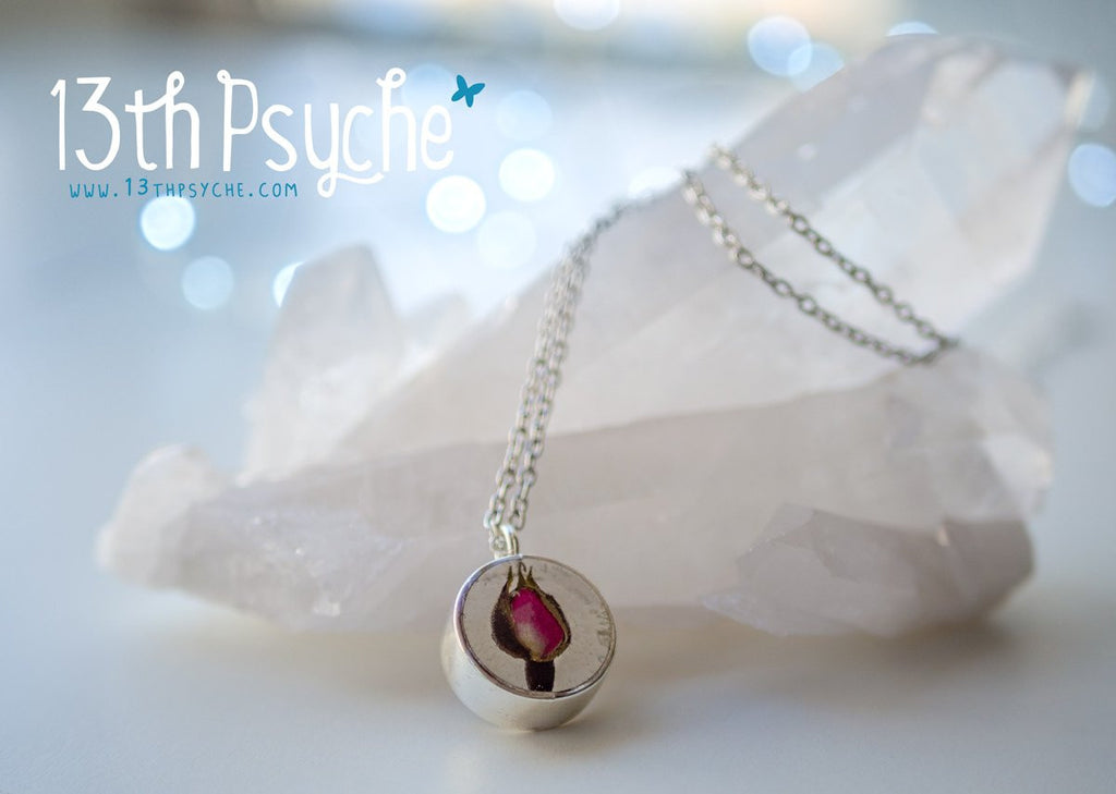 Handmade Dried rose bud resin necklace - 13th Psyche