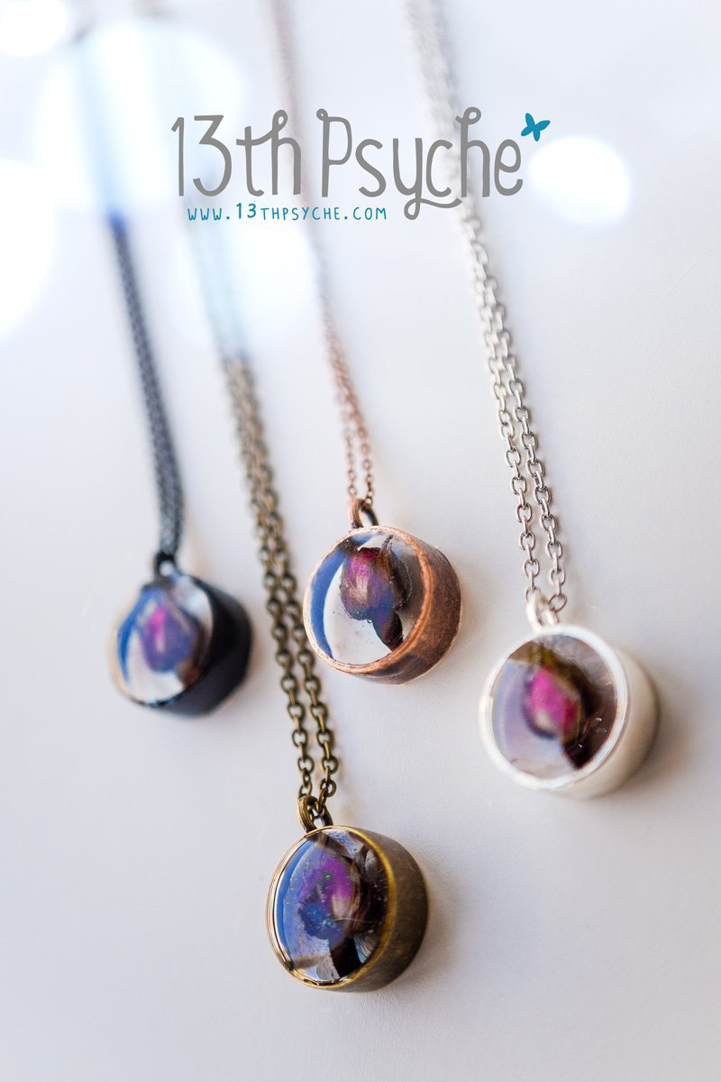 Handmade Dried rose bud resin necklace - 13th Psyche