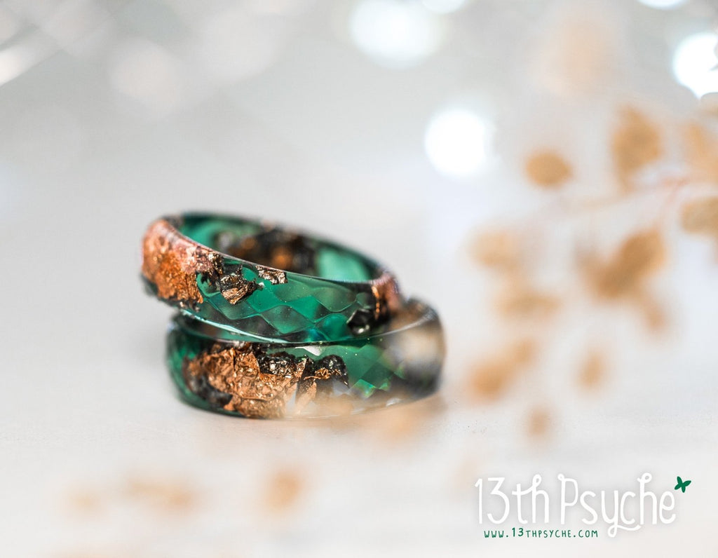 Handmade Dark green and rose gold flakes faceted resin ring - 13th Psyche