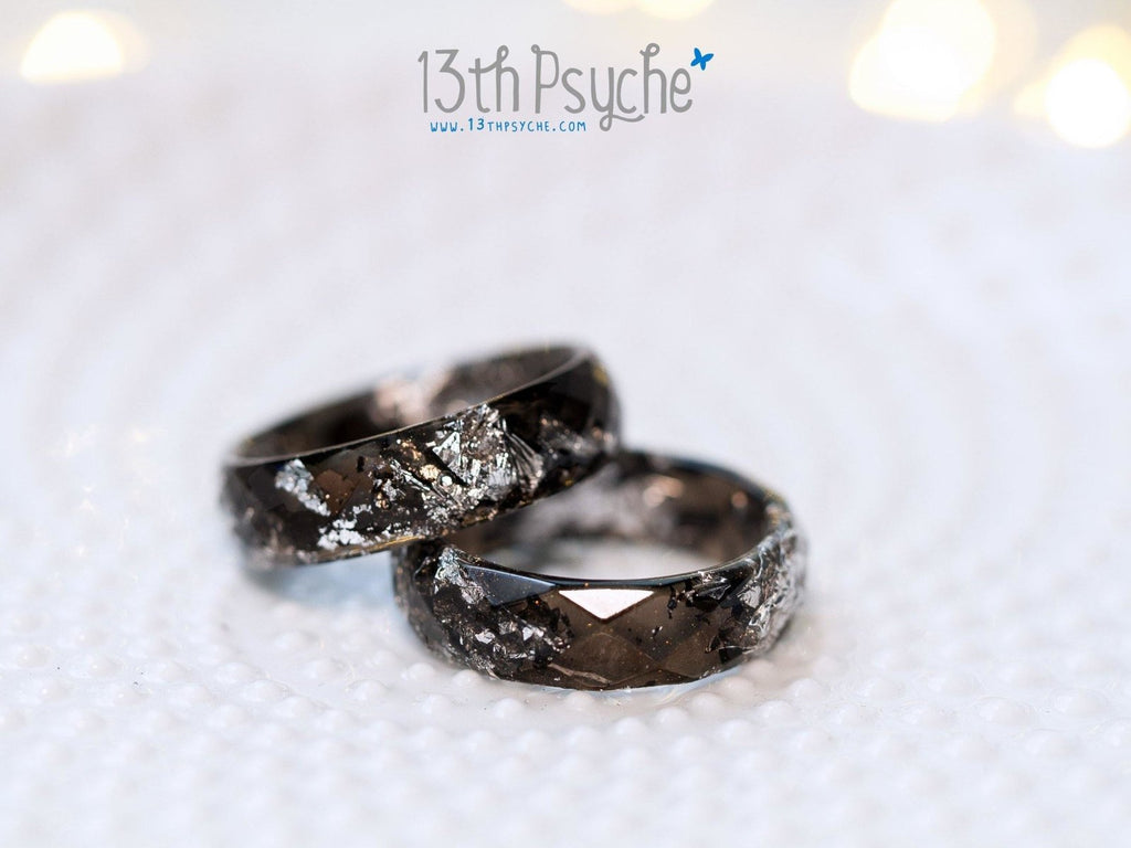 Handmade Black and silver flakes faceted resin ring - 13th Psyche