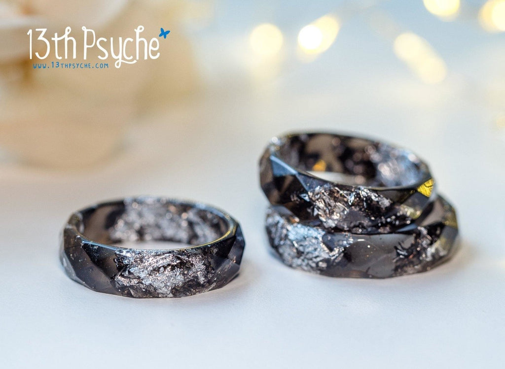 Handmade Black and silver flakes faceted resin ring - 13th Psyche