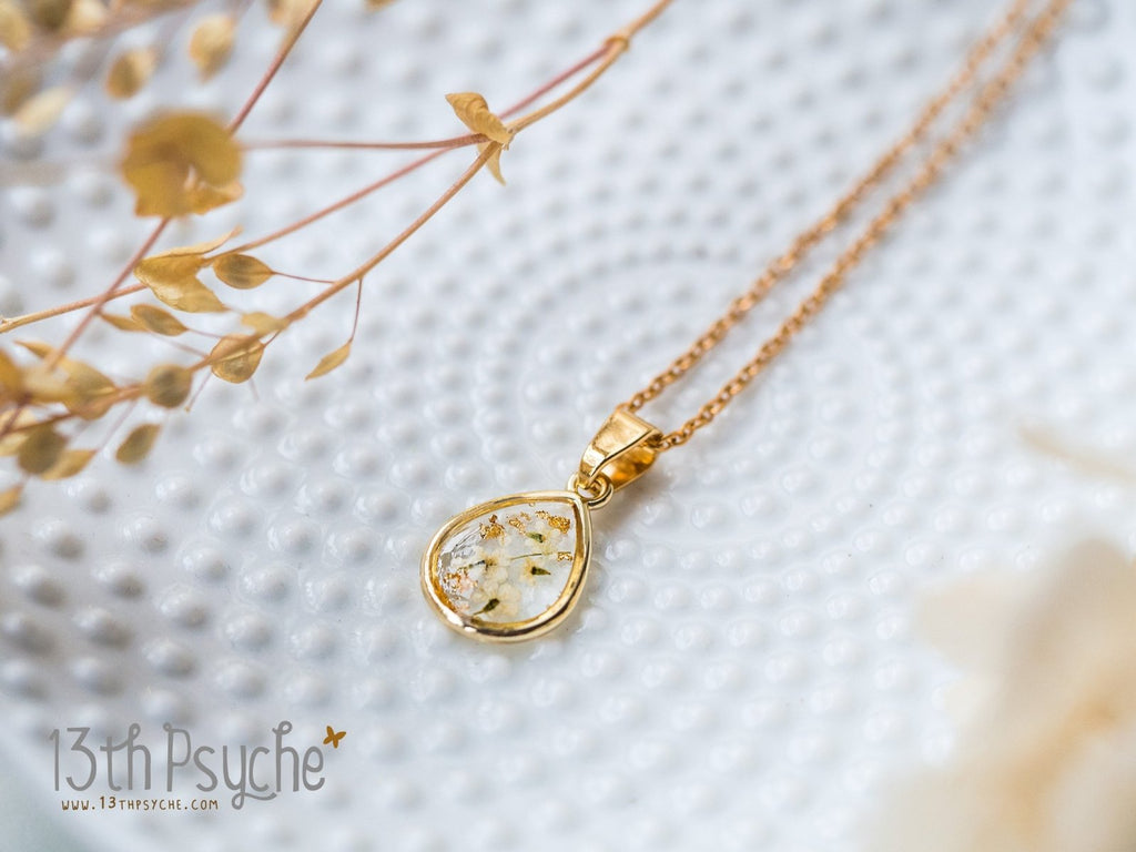 Handmade Dried white flowers and gold flakes resin teardrop pendant necklace - 13th Psyche