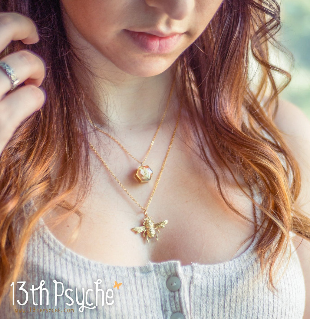 Handmade Gold bee and dried flowers double layered necklace set - 13th Psyche
