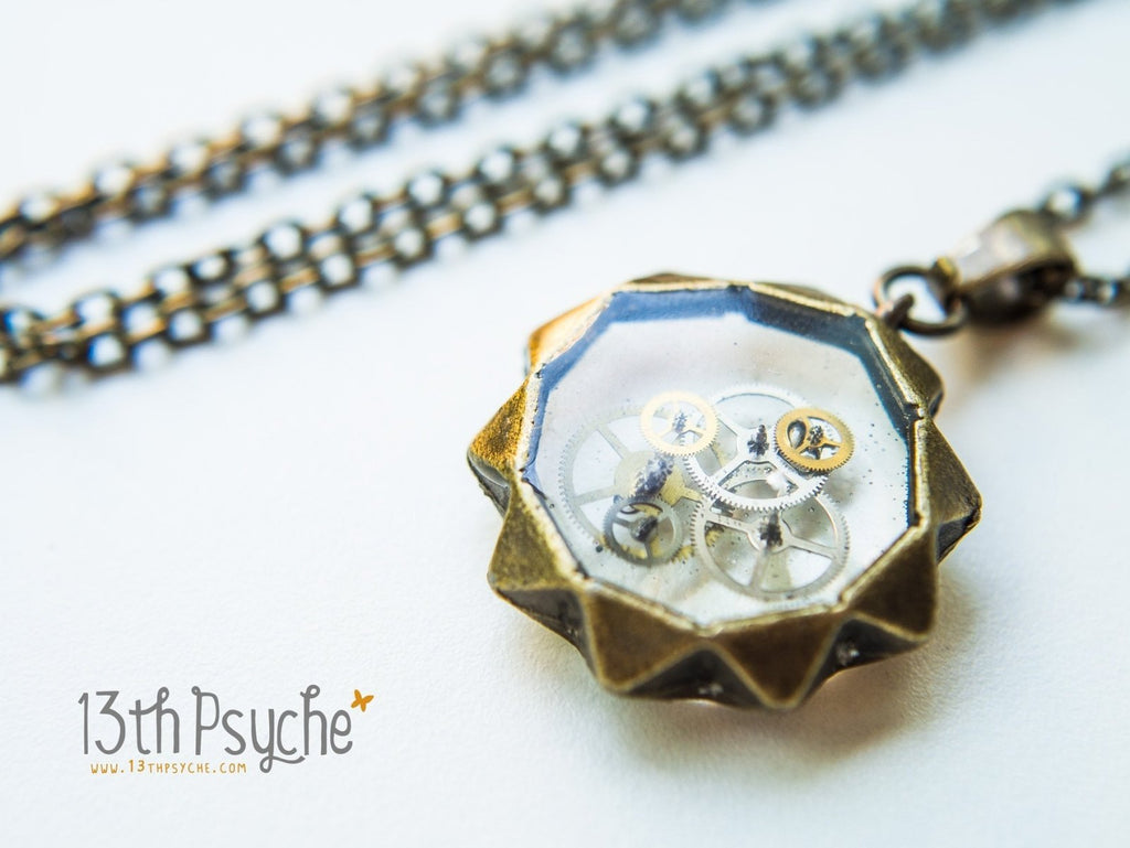 Handmade Steampunk gears resin pendant necklace - 13th Psyche
