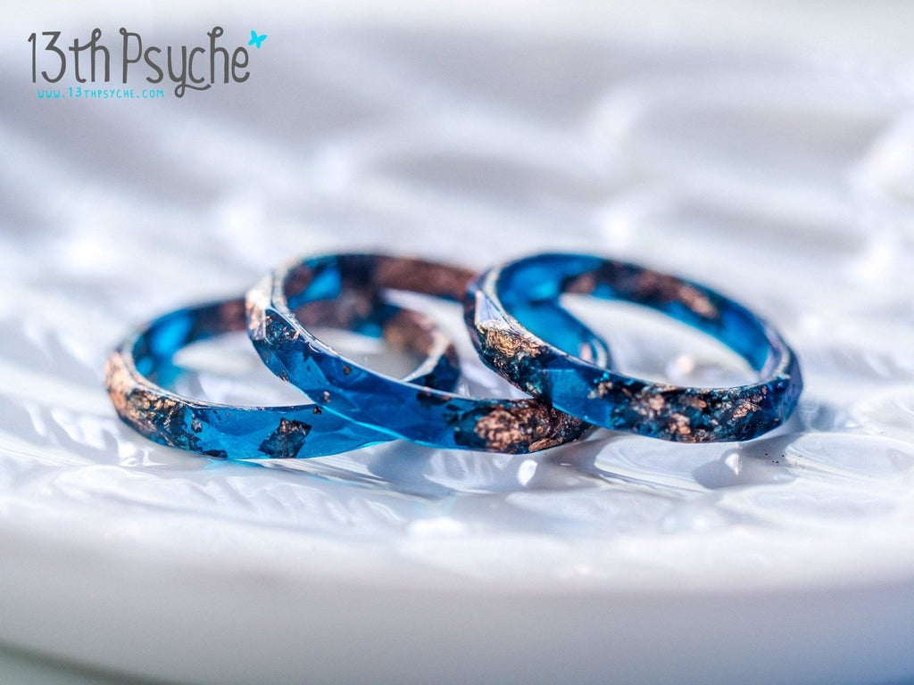 Handmade Dark blue and rose gold flakes faceted resin ring - 13th Psyche