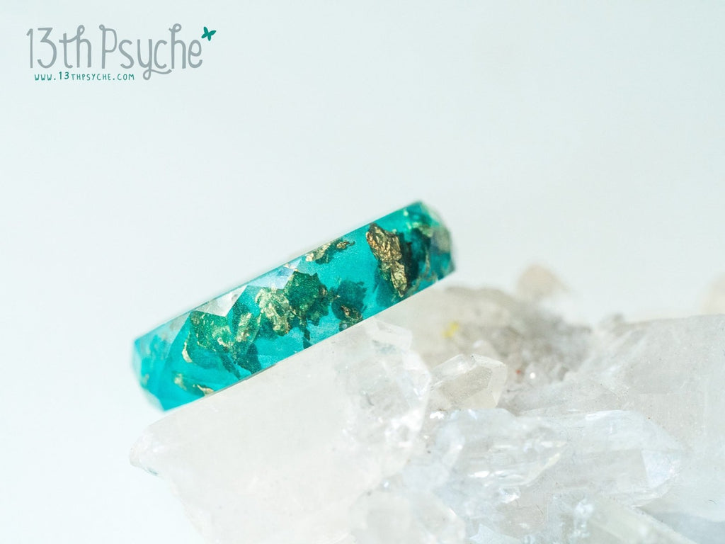 Handmade Turquoise and gold flakes faceted resin ring - 13th Psyche
