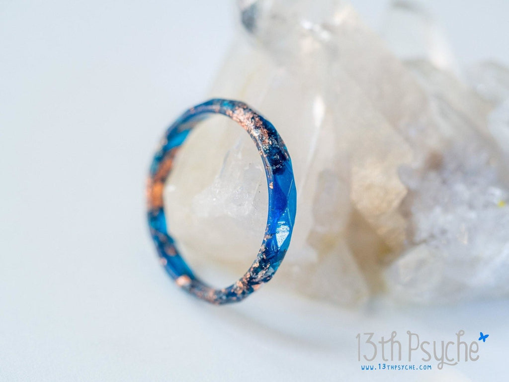 Handmade Dark blue and rose gold flakes faceted resin ring - 13th Psyche