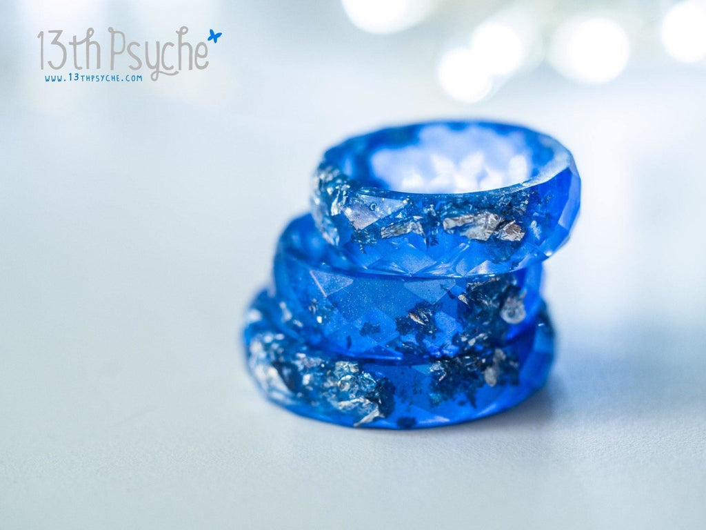 Handmade Blue and silver flakes faceted resin ring - 13th Psyche
