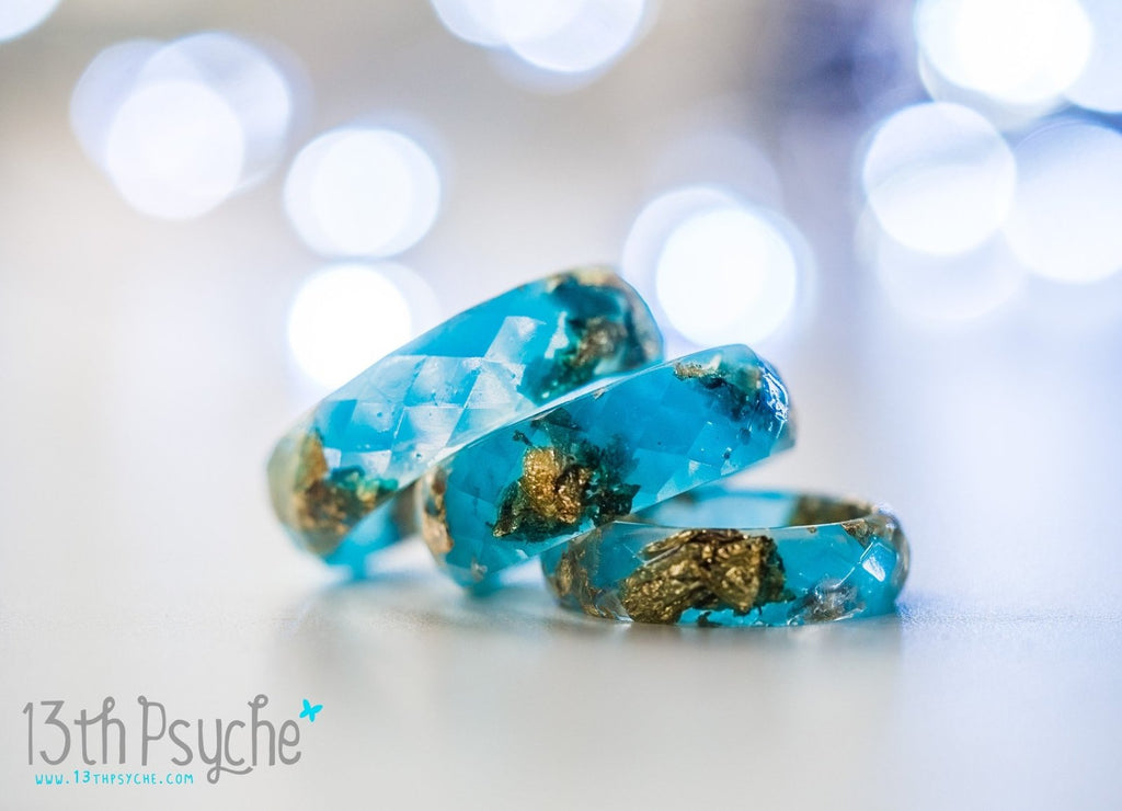 Handmade Light blue and gold flakes faceted resin ring - 13th Psyche