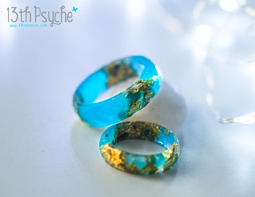 Handmade Light blue and gold flakes faceted resin ring - 13th Psyche