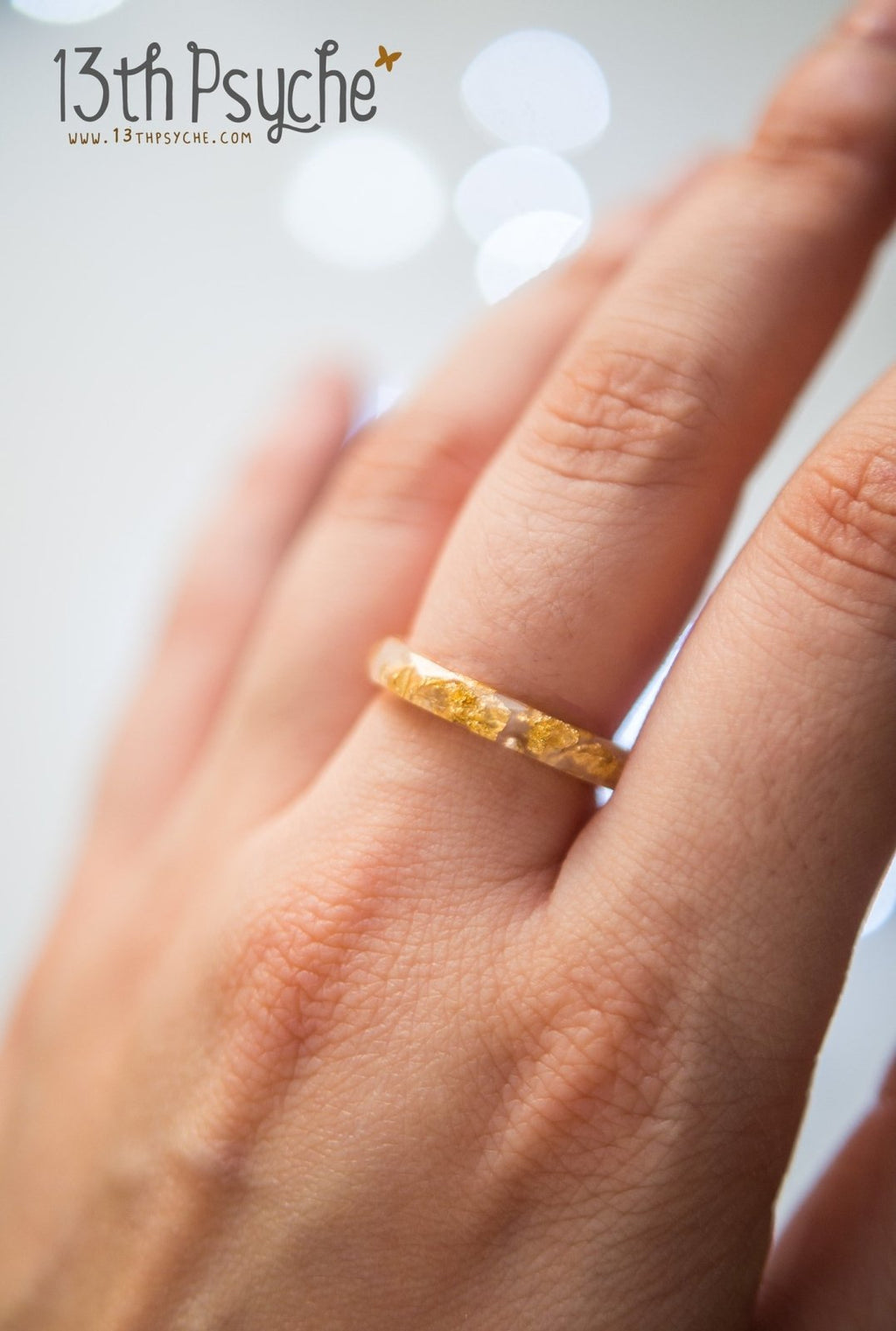 Handmade White and gold flakes faceted resin ring - 13th Psyche