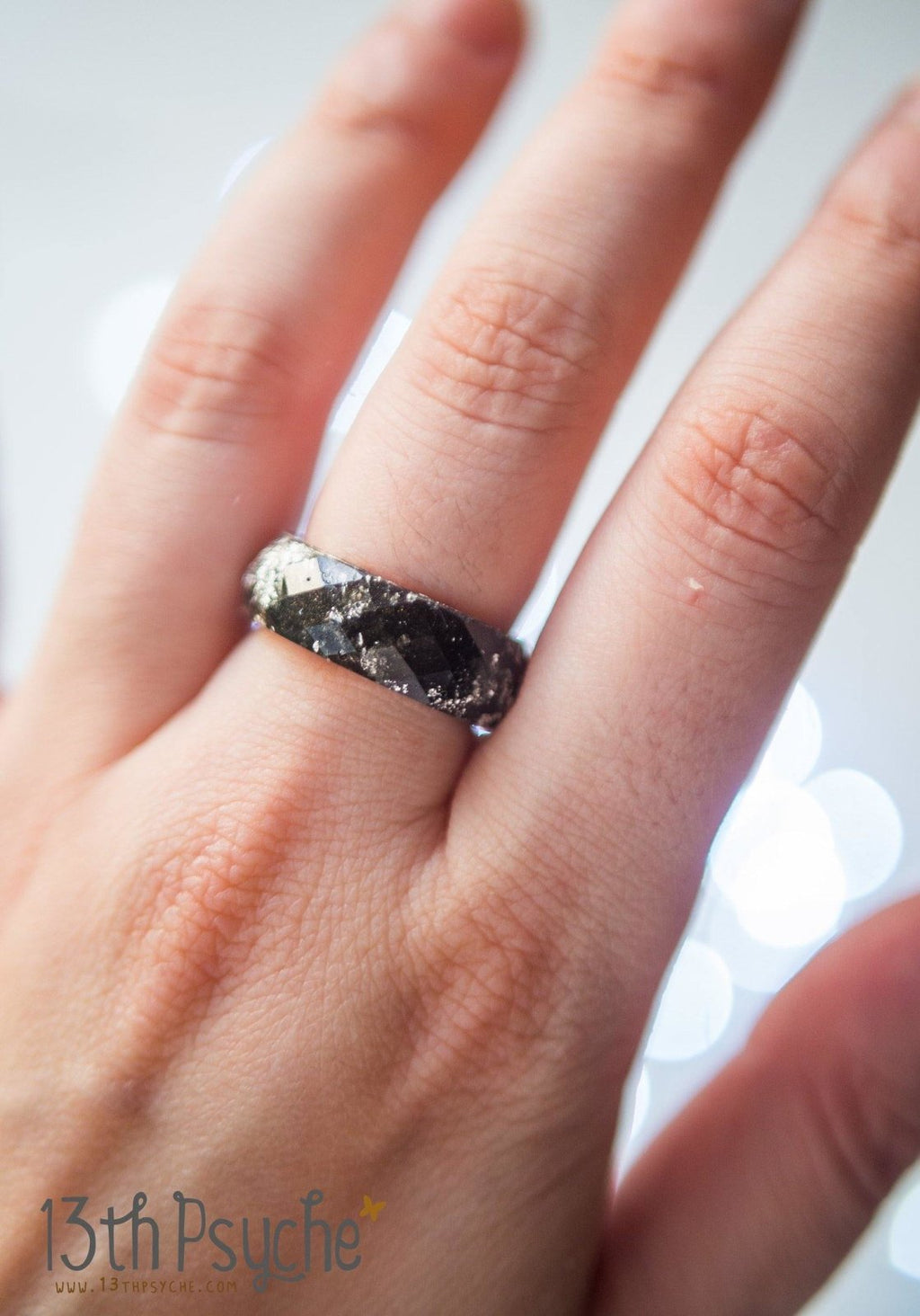 Handmade Black and silver flakes faceted resin ring - 13th Psyche