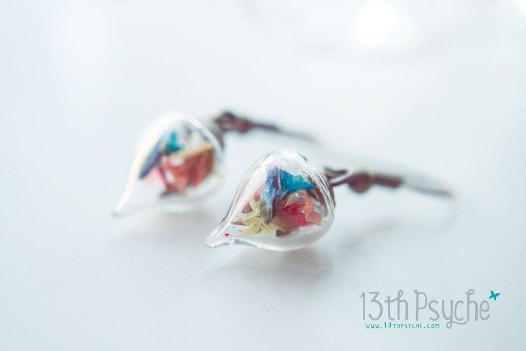 Handmade Glass teardrop earrings with real dried flowers - 13th Psyche