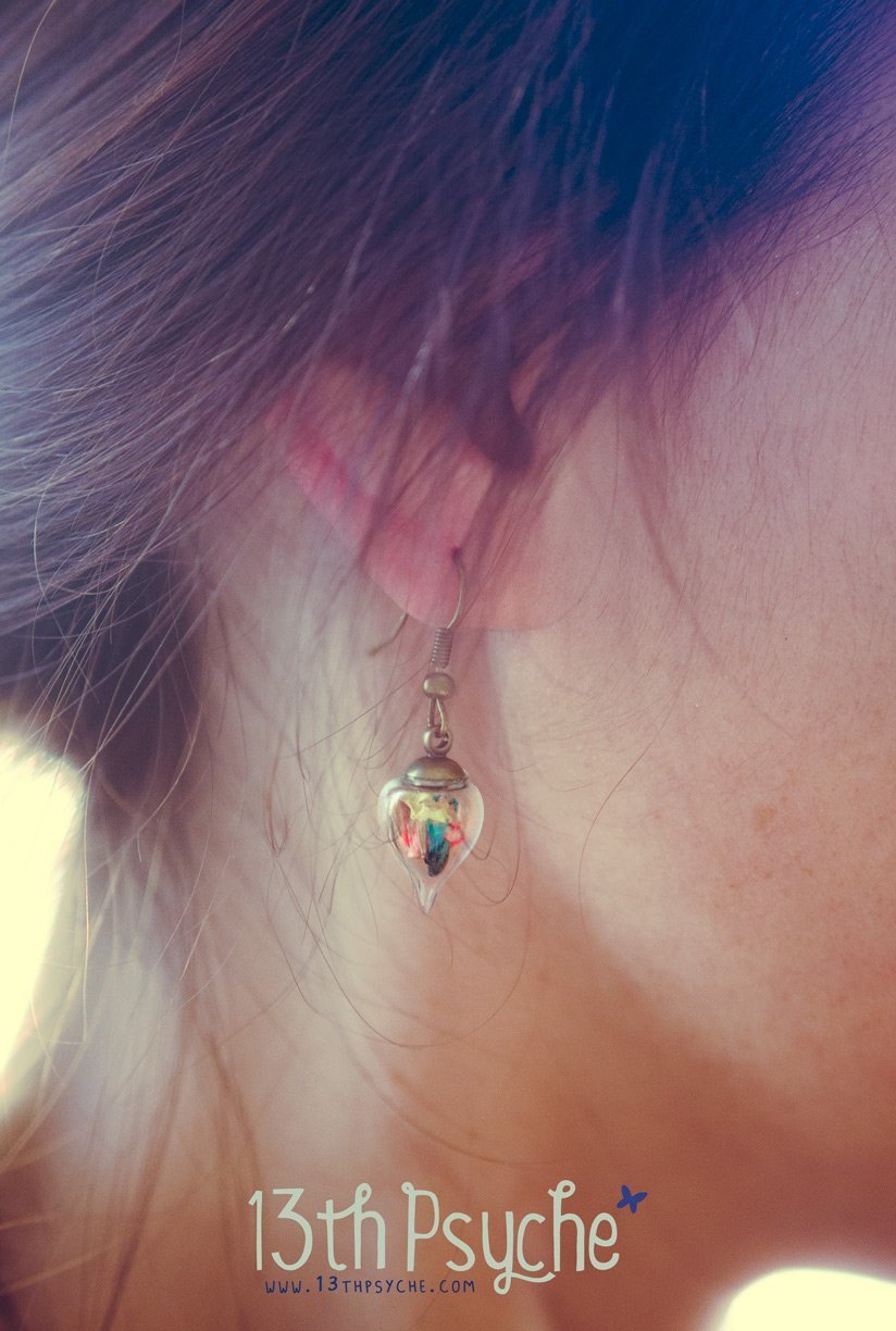 Handmade Glass teardrop earrings with real dried flowers - 13th Psyche