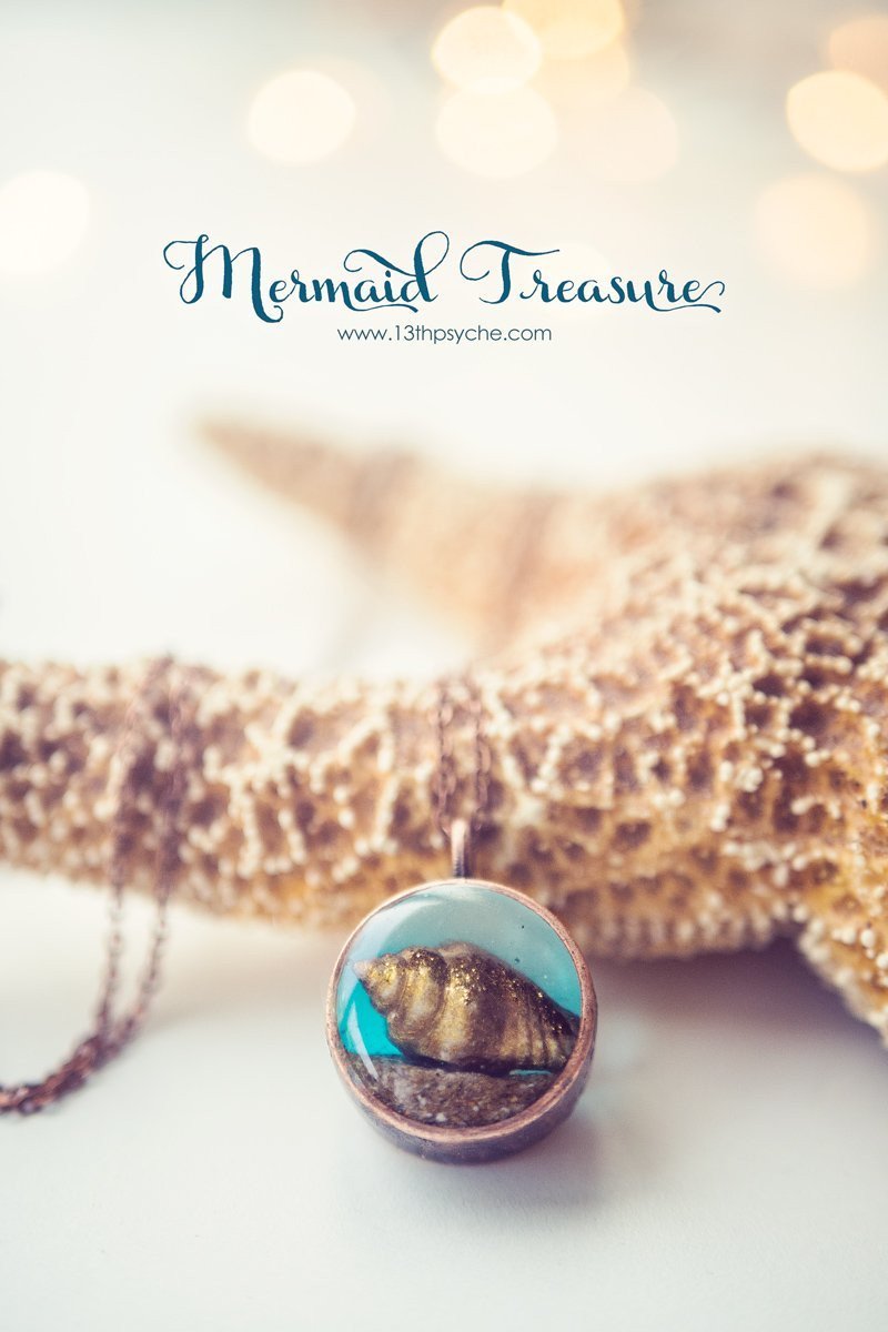 Handmade Gold shell resin pendant necklace, mermaid jewelry - 13th Psyche