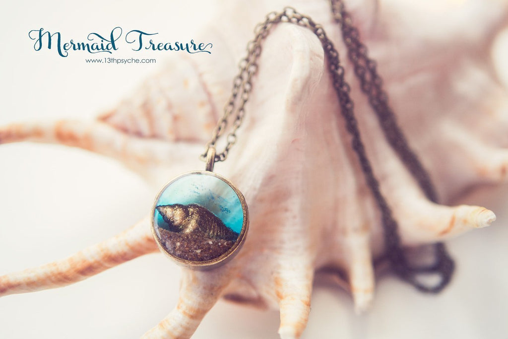 Handmade Gold shell resin pendant necklace, mermaid jewelry - 13th Psyche