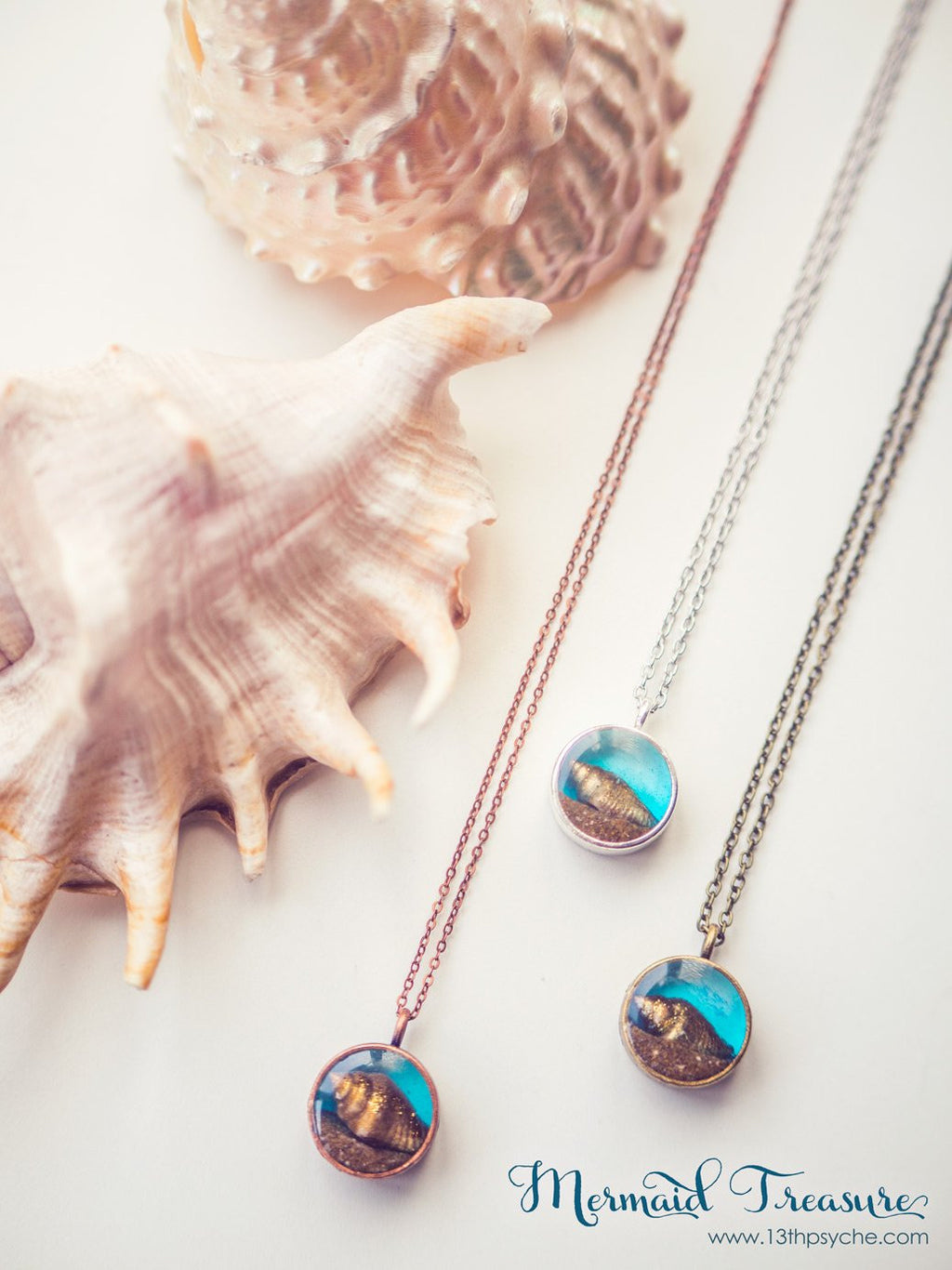 Handmade Gold shell resin pendant necklace, mermaid jewelry - 13th Psyche