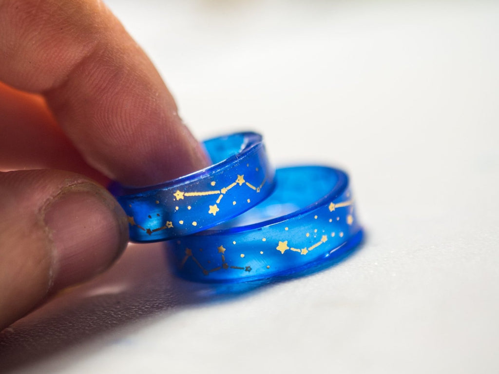 Handmade Star constellations blue resin ring - 13th Psyche