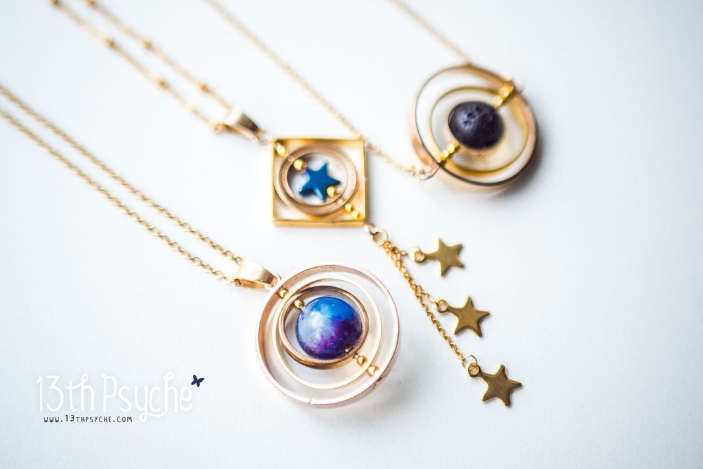 Handmade Galaxy inspired asteroid gold spinner necklace - 13th Psyche