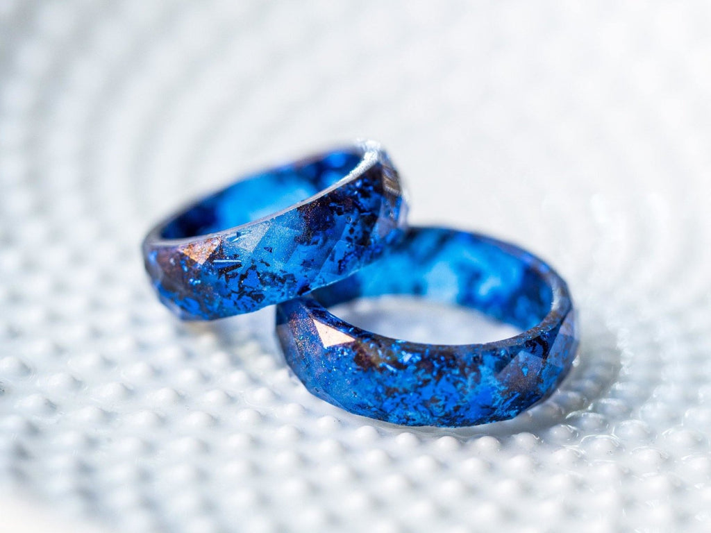 Handmade Blue and metallic blue flakes faceted resin ring - 13th Psyche