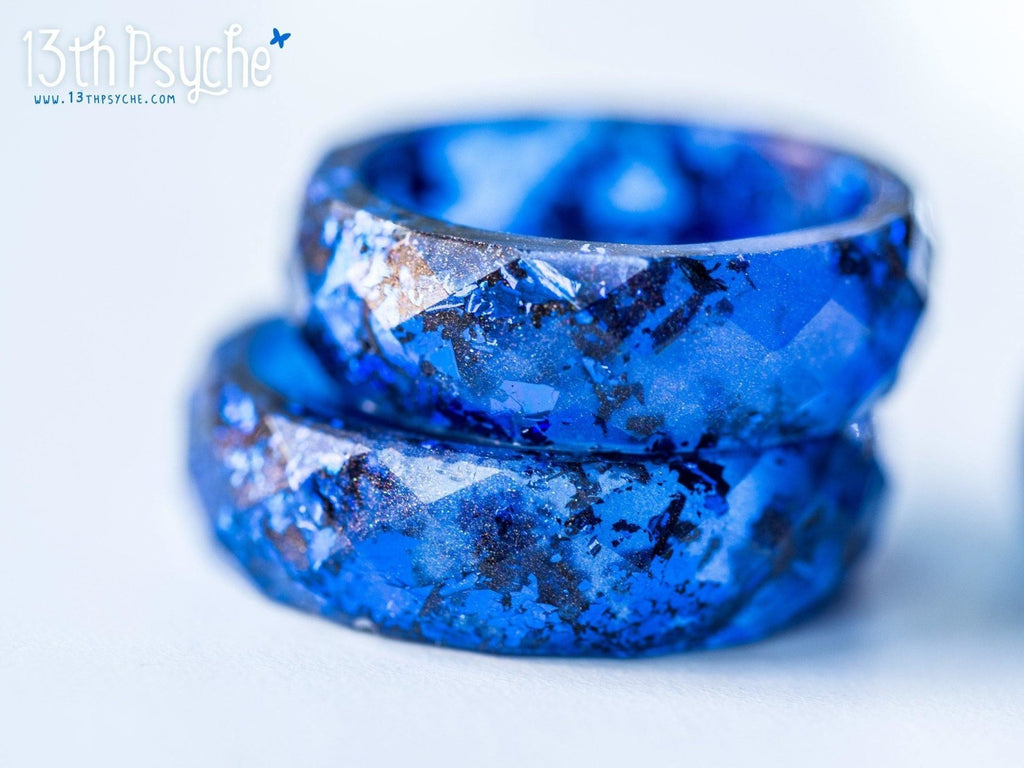 Handmade Blue and metallic blue flakes faceted resin ring - 13th Psyche