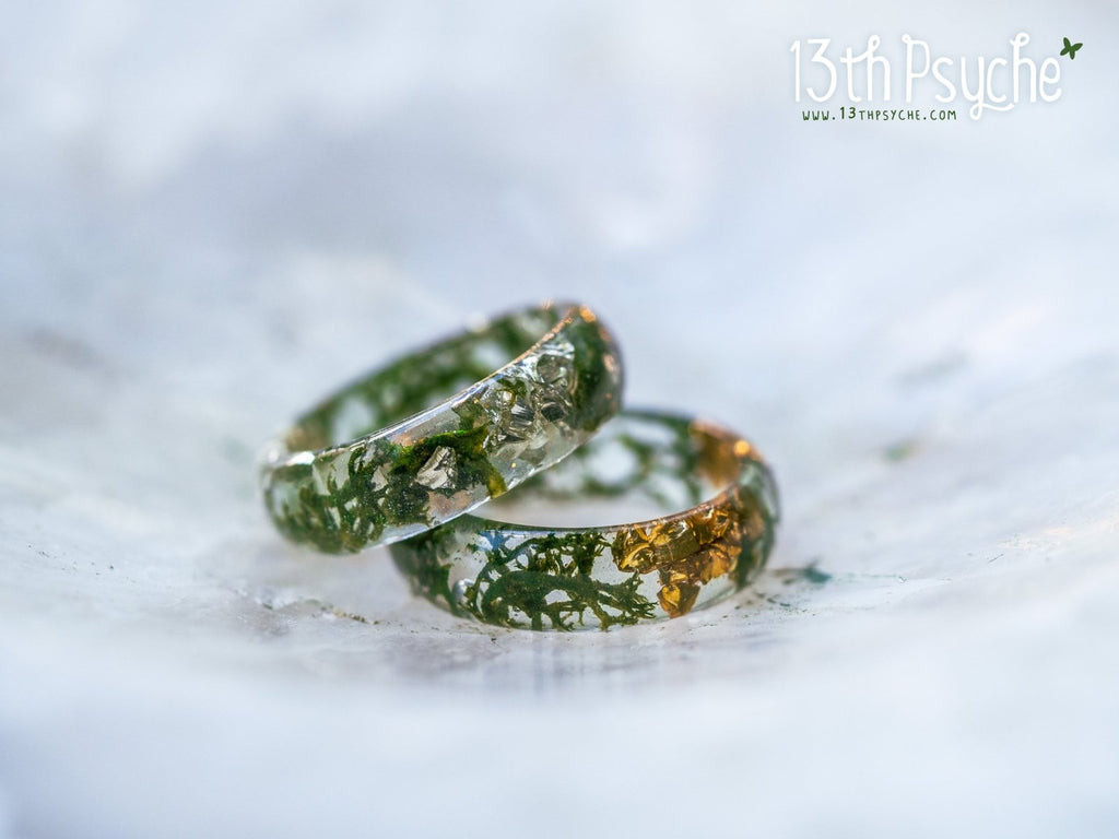Handmade Real moss and metallic stones resin ring - 13th Psyche