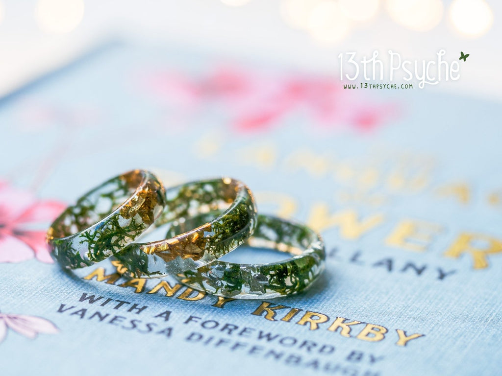 Handmade Real moss and metallic stones resin ring - 13th Psyche