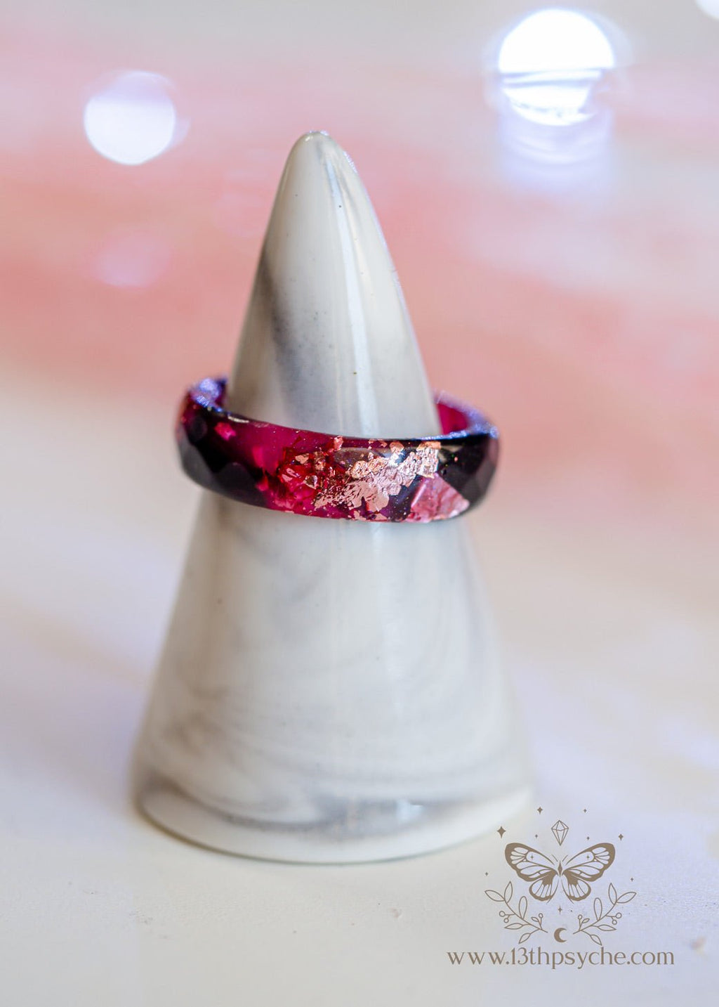 Handmade Black and Pink faceted resin ring with pink metallic flakes - 13th Psyche