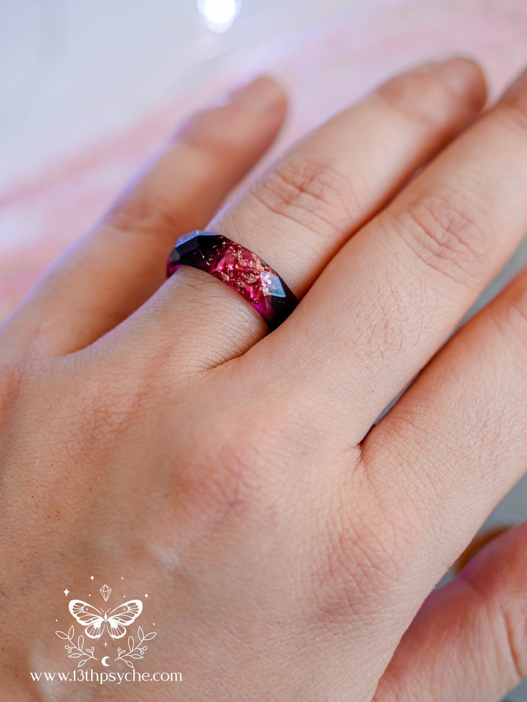 Handmade Black and Pink faceted resin ring with pink metallic flakes - 13th Psyche