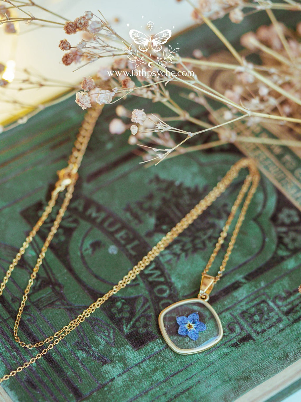 Handmade Blue forget me not flower dainty resin pendant necklace - 13th Psyche