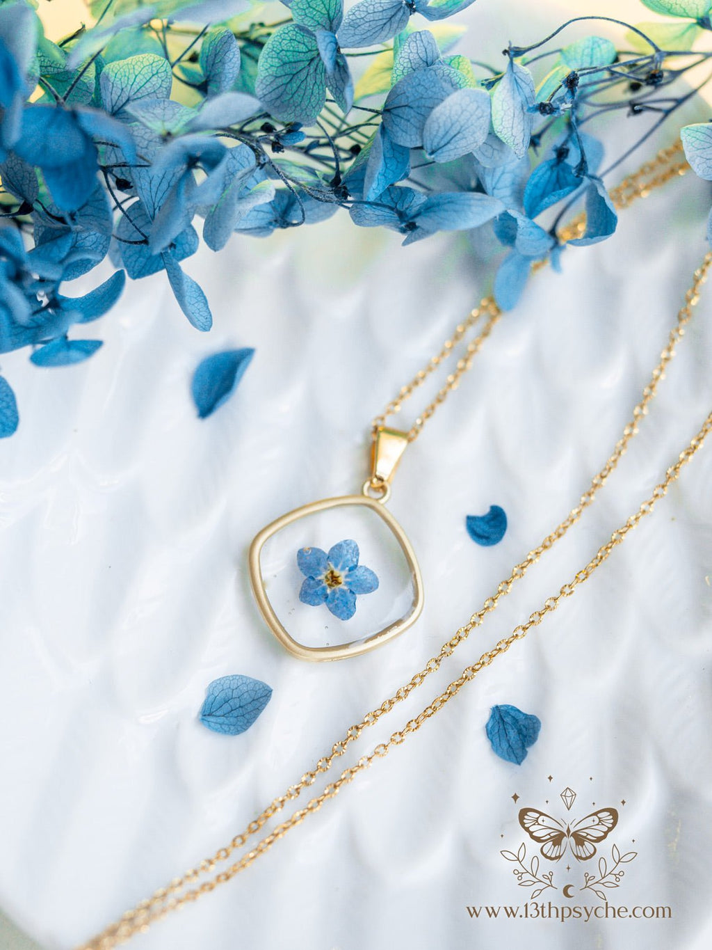Handmade Blue forget me not flower dainty resin pendant necklace - 13th Psyche