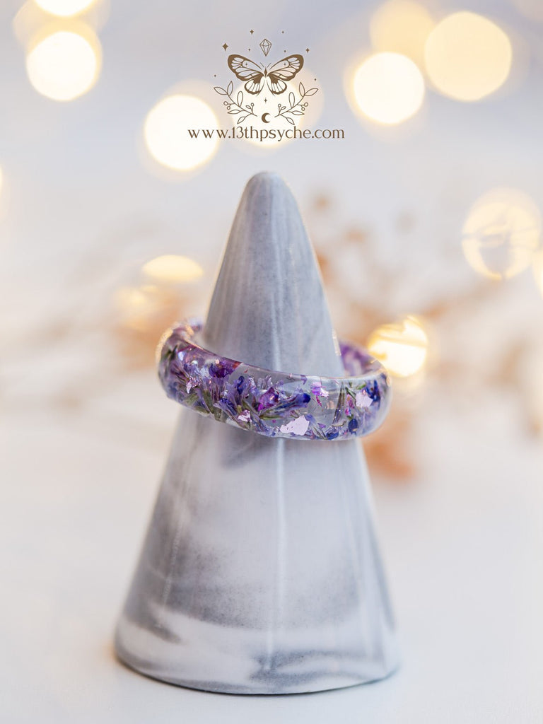 Handmade Clear Resin ring with dried lilac flowers - 13th Psyche