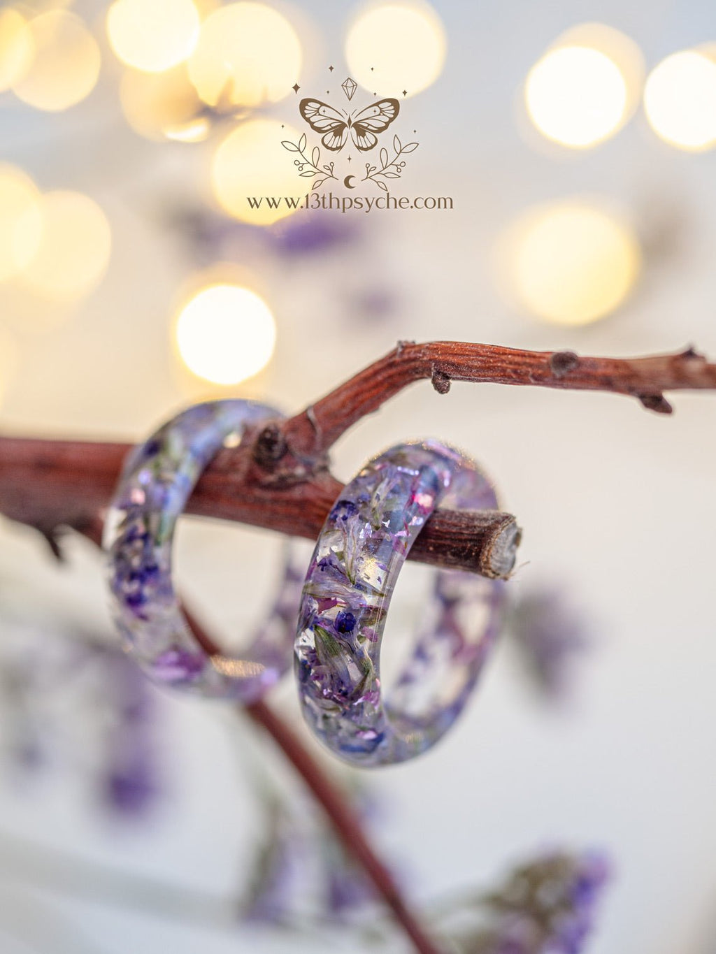 Handmade Clear Resin ring with dried lilac flowers - 13th Psyche