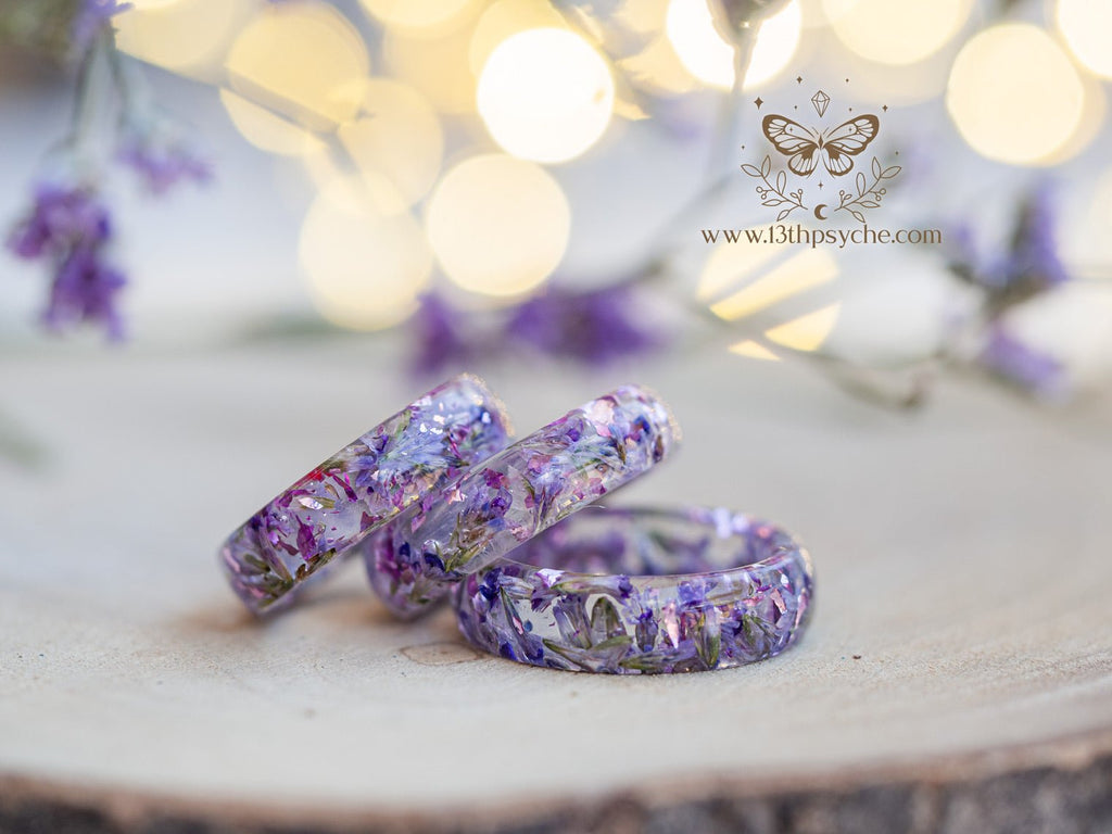Handmade Clear Resin ring with dried lilac flowers - 13th Psyche