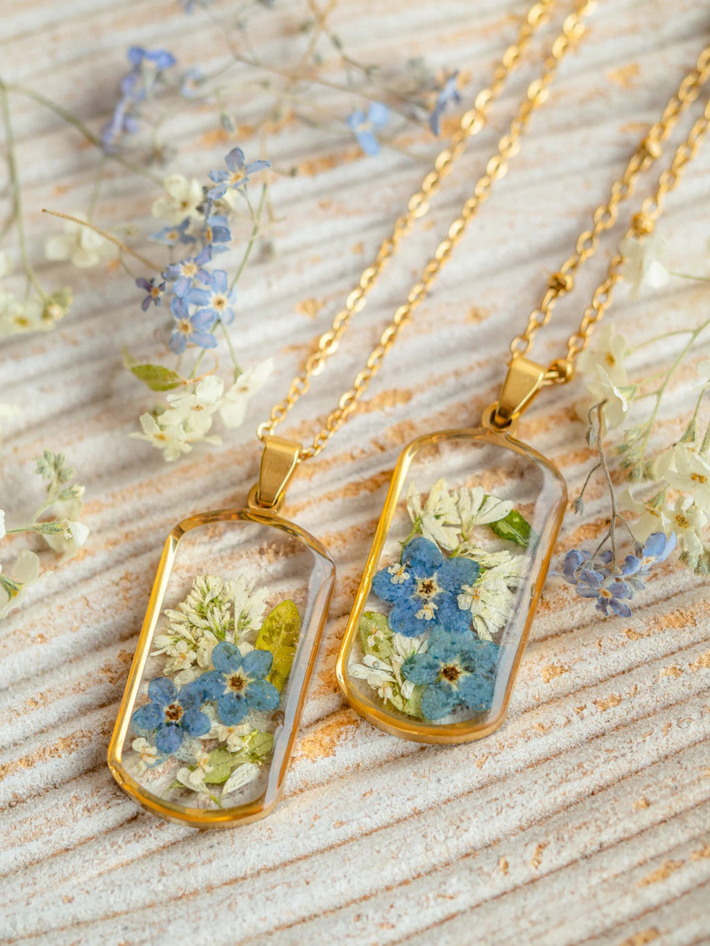 Handmade Forget me not and white flowers pendant necklace - 13th Psyche