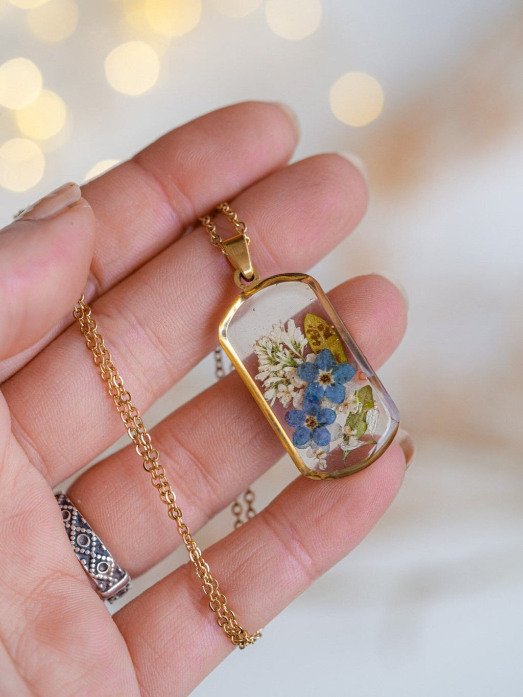 Handmade Forget me not and white flowers pendant necklace - 13th Psyche