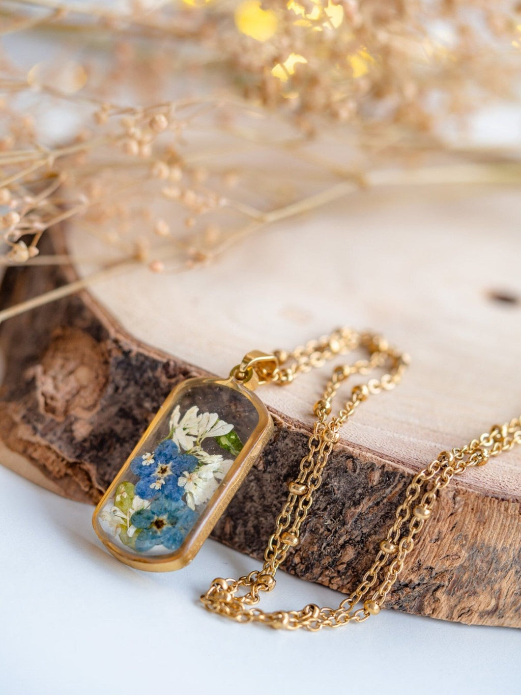 Handmade Forget me not and white flowers pendant necklace - 13th Psyche